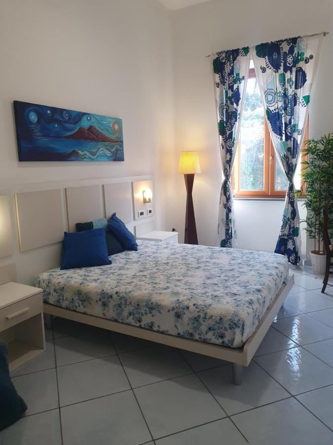 Domus Liberty Bed & Breakfast Sant'Agnello Bagian luar foto